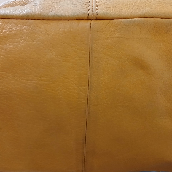 B. Makowsky Handbag - Picture 7 of 8